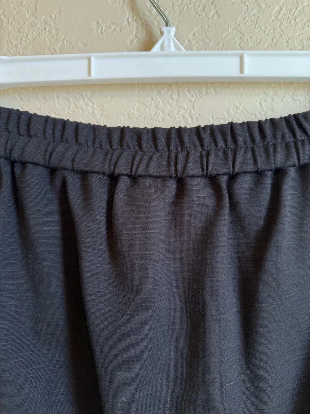 NWT Skies Are Blue Scallop Hem Skirt